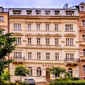 Отель Praga